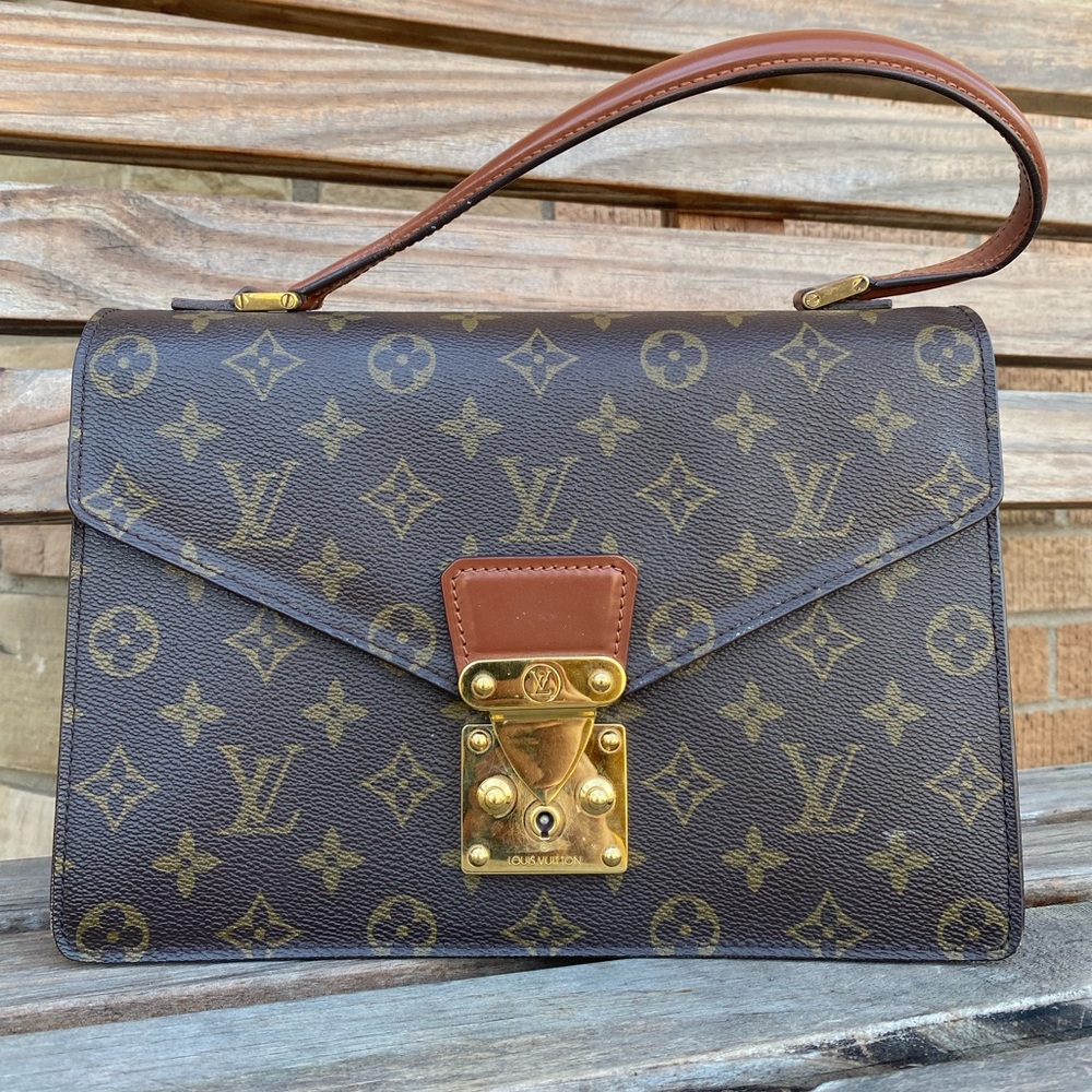 ❤️Elegant 🥰 authentic lv